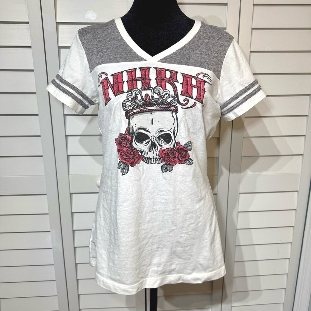 NHRA Racing Womens Graphic Tee L Skull Roses Crown Gray White V Neck DistRICT - Picture 2 of 8